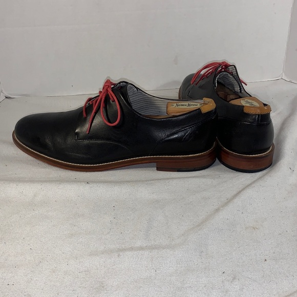 J Shoes Men\'s ‘William’ Black Leather Derby Shoes with Red Laces